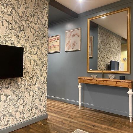 Self Check In Miera Art Apartment Riga Bagian luar foto