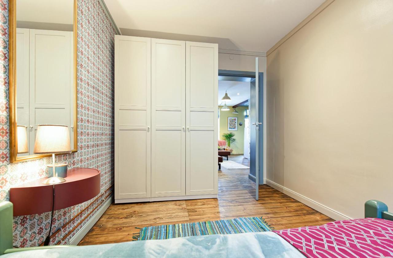 Self Check In Miera Art Apartment Riga Bagian luar foto